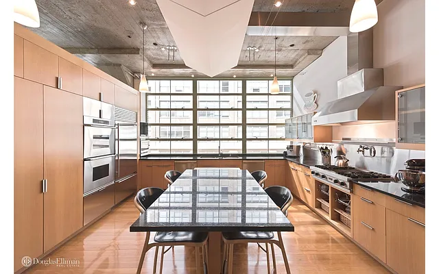 Sold by Douglas Elliman | media 24