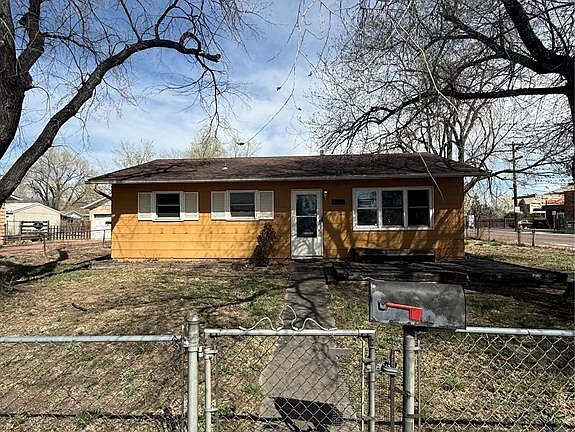 2nd image of 1316 Harrison Rd