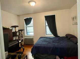 30-75 33rd St #B1, Astoria, NY 11103