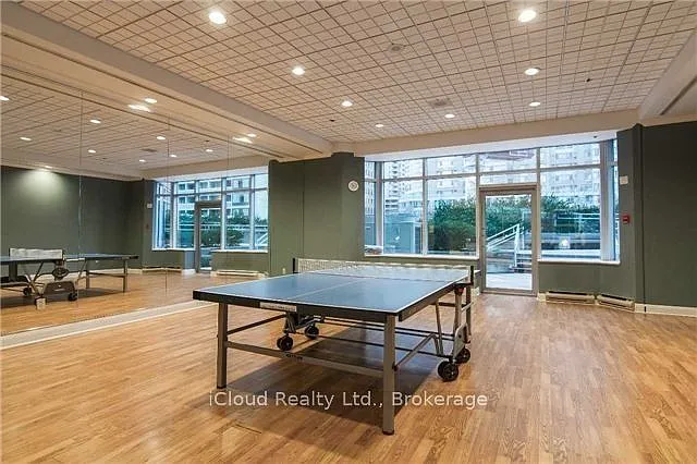 38 Elm St #510 — Photo 16