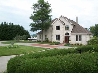 158 Scenic Shores Dr, Dandridge, TN 37725