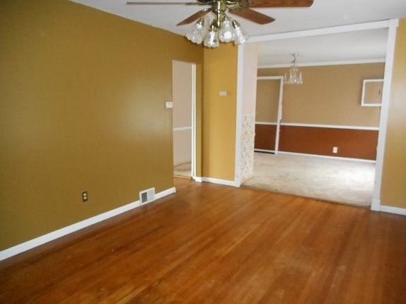 Additional Living Room