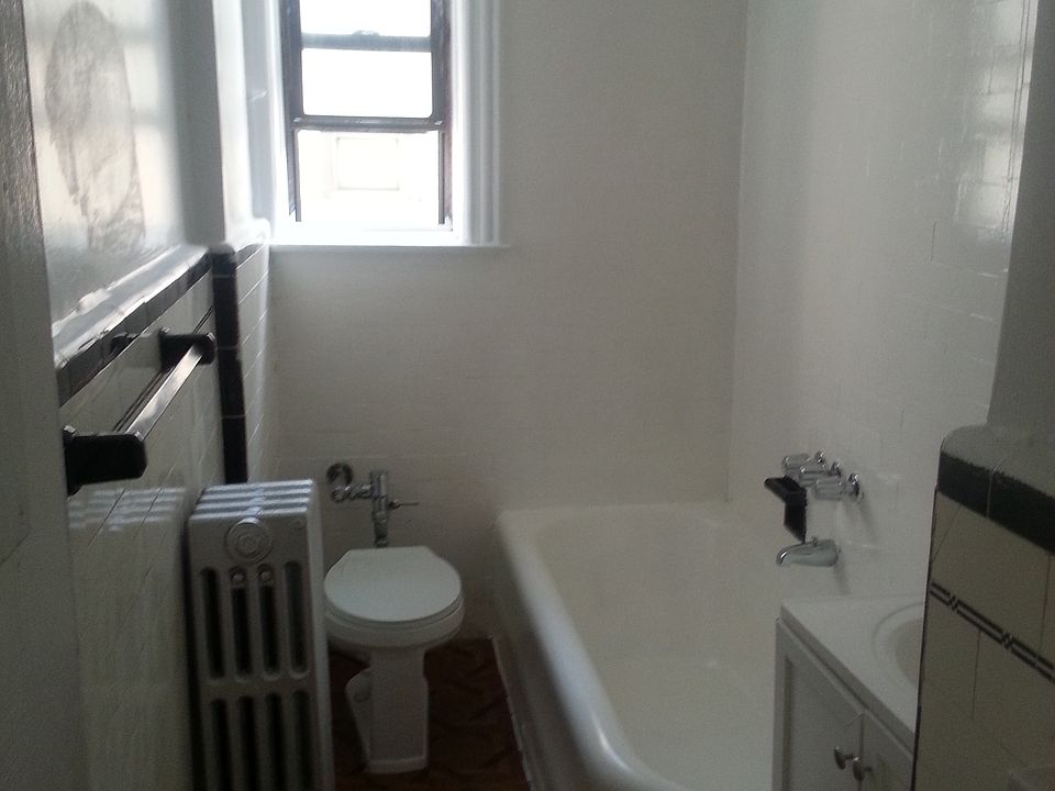 2nd image of 3506 73rd St Ste 2