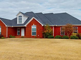 1112 Crowne Pointe Dr, Newbern, TN 38059