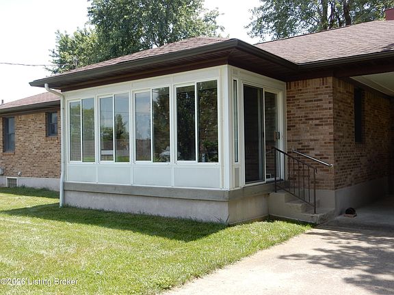 3rd image of 444 Cedar Grove Rd