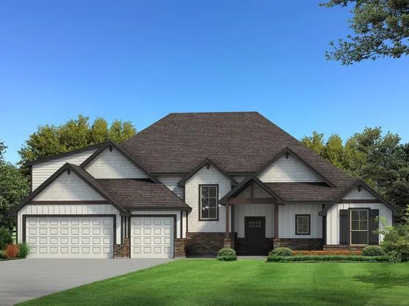 8216 Mountain Oak Dr, Edmond, OK 73034