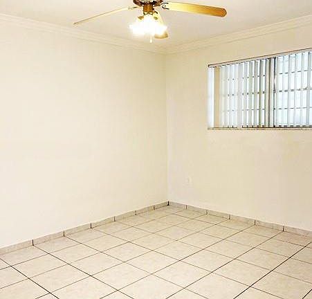 2nd image of 2940 NE 203rd St APT C112