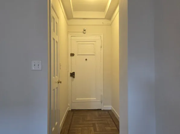 211 West 106th Street image 4 of 9