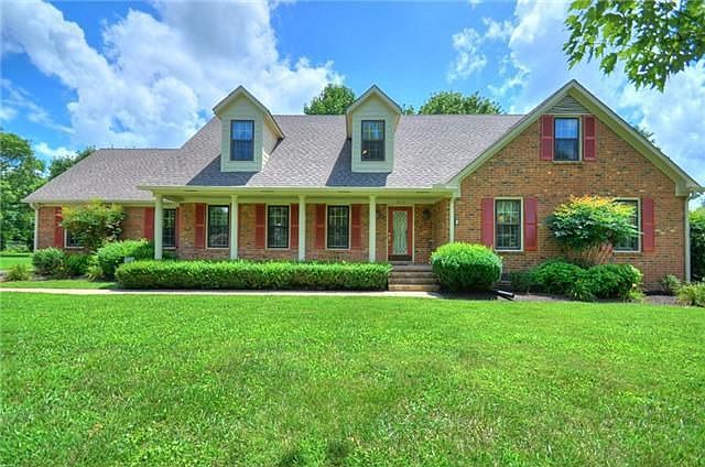 1st image of 3018 Regency Park Dr