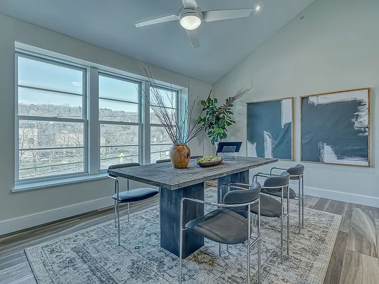 323 Taughannock Blvd — Photo 16
