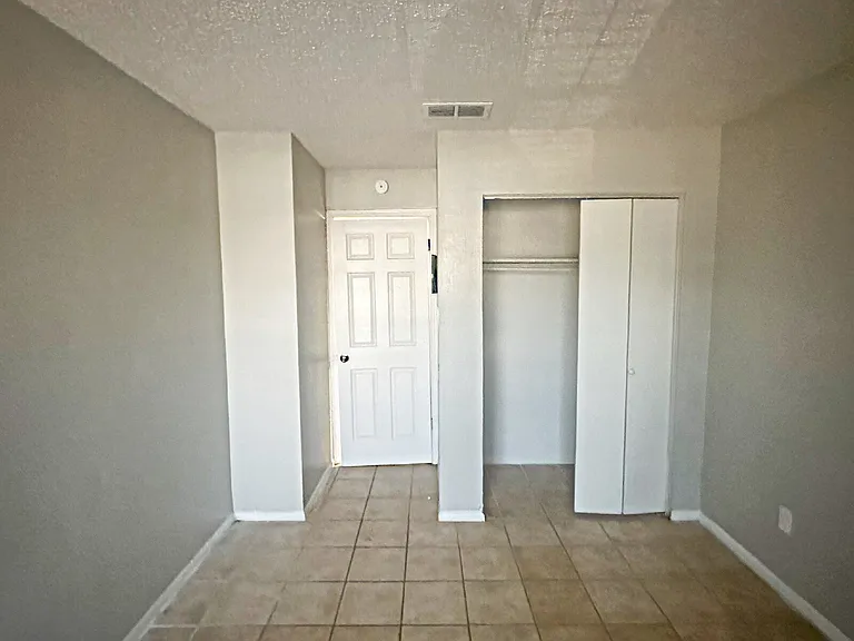 7504 Oak Chase — Photo 14