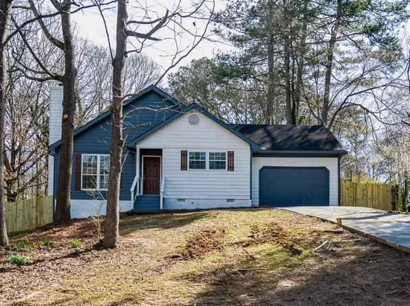 40 Cumberland Dr, Rex, GA 30273