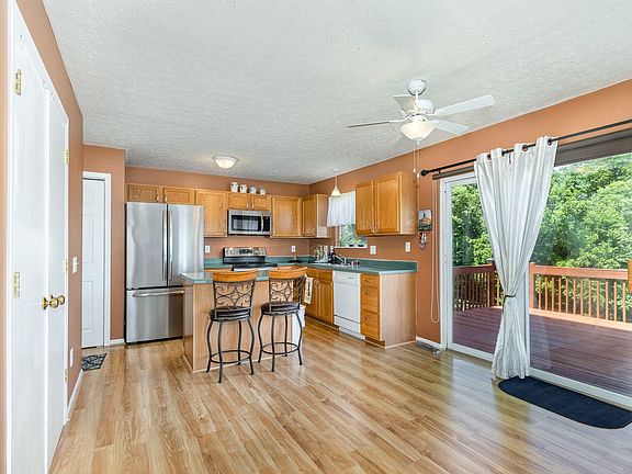 2nd image of 7352 Cumberland Cir