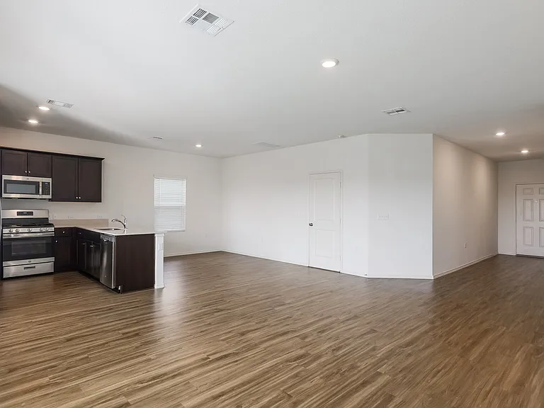 2513 Forgetmenot Ln — Photo 6