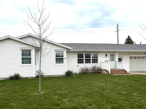 3189 Arnold Ct, Bay City, MI 48706
