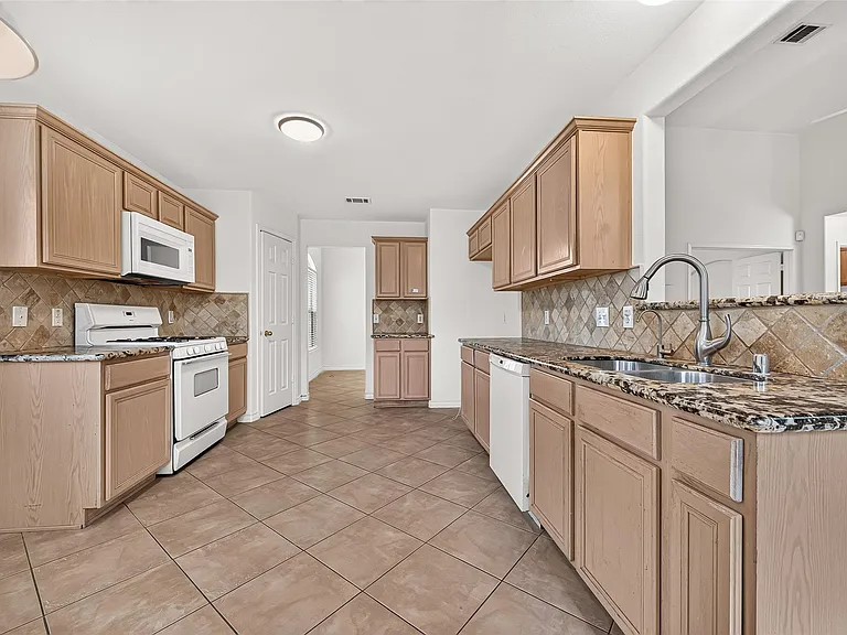 3830 Flatwood Dr — Photo 26