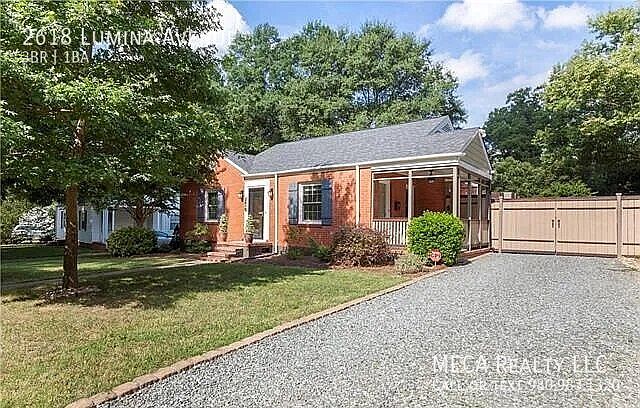 1st image of 2618 Lumina Ave