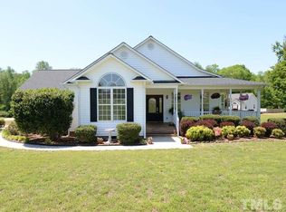 3100 Horseshoe Ln, Clayton, NC 27520