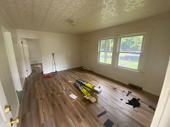 3rd image of 1108 Wilmouth St