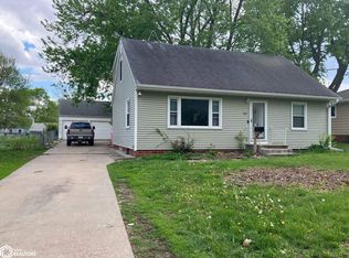 406 NE Grant St, Greenfield, IA 50849
