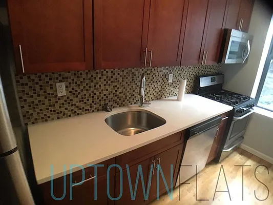 Rented by Uptown Flats LLC | media 39