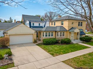 400 W Milburn Ave, Mount Prospect, IL 60056