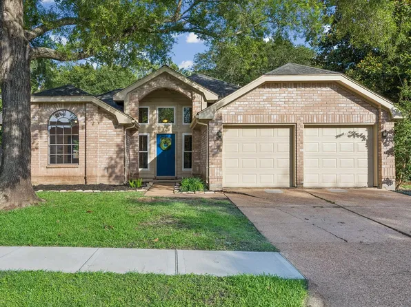 2711 Hazel St, Pearland, TX 77581
