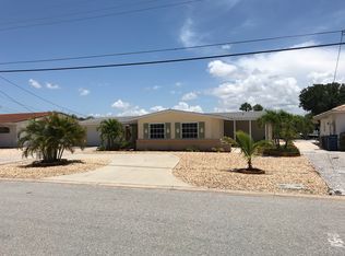 4111 Royal Palm Dr, Bradenton, FL 34210