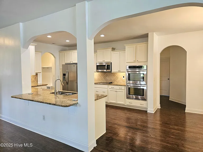 100 Mayfield Ct — Photo 10