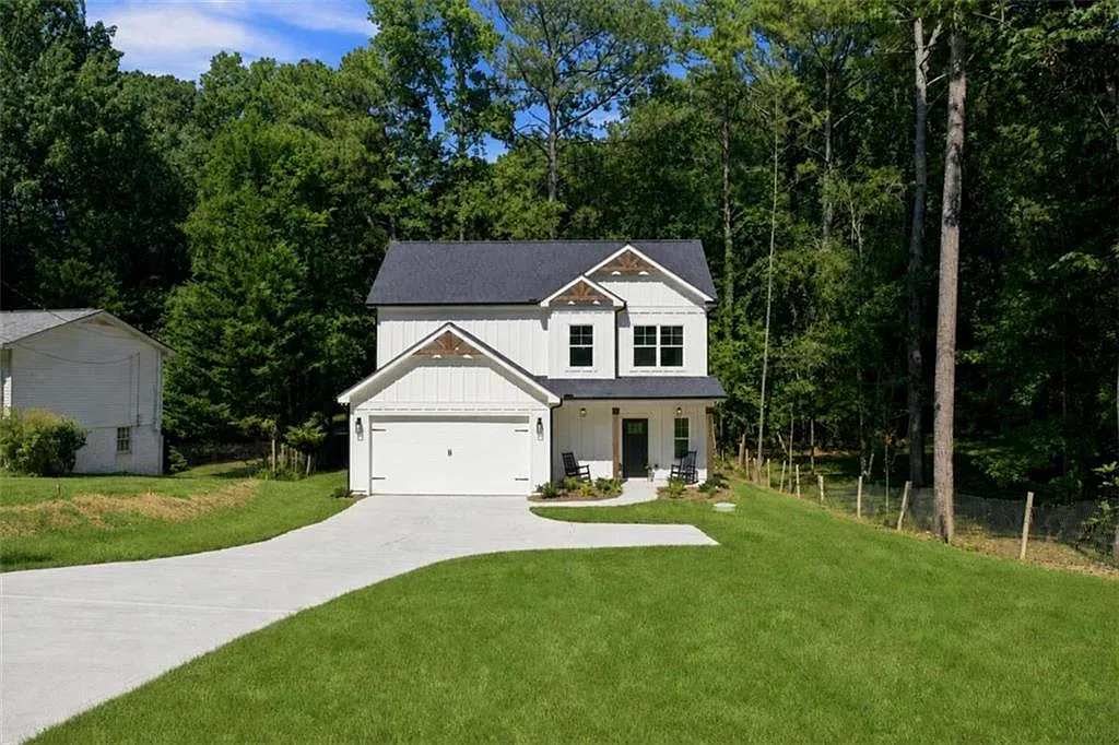 3 bed, 2.5 bath, 1700 sqft, $2,500 — Photo 1