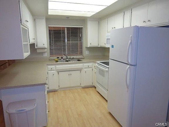 5th image of 4402 Terry Lee Cir