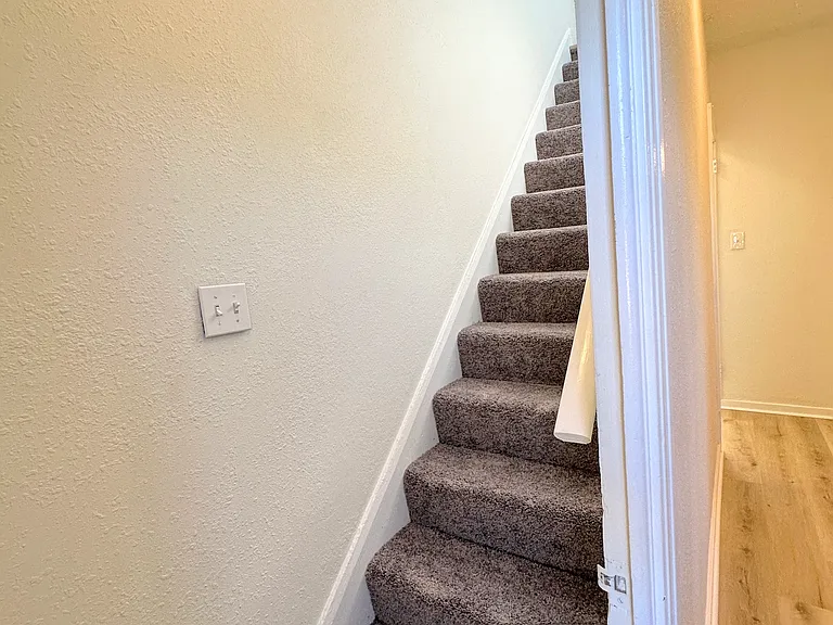 411 Sapphire Way — Photo 22