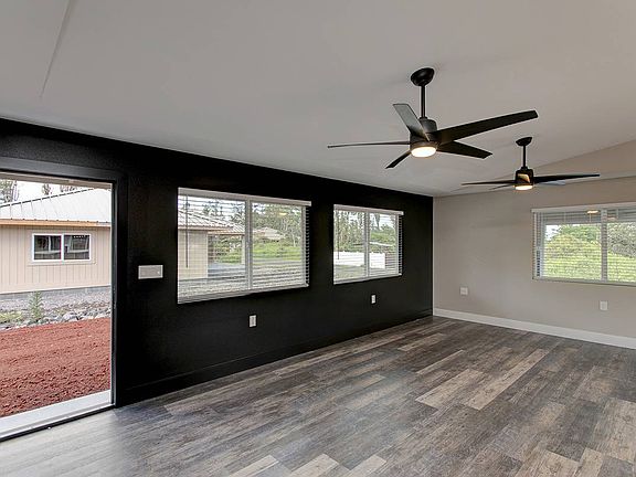 3rd image of 16-2160 Emerald Dr