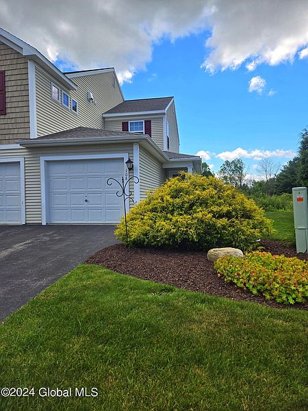 2nd image of 108 Laurel Drive