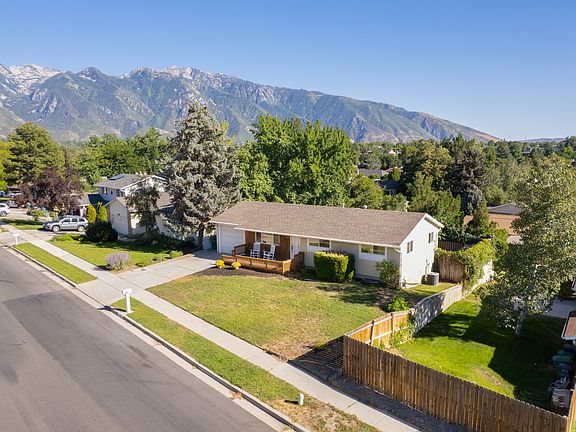 4th image of 1482 Waters Ln