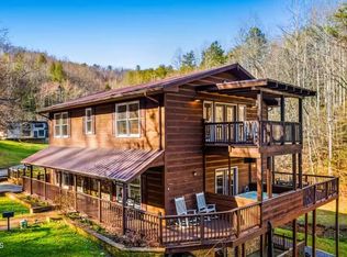 346 Autumn Ln, Gatlinburg, TN 37738