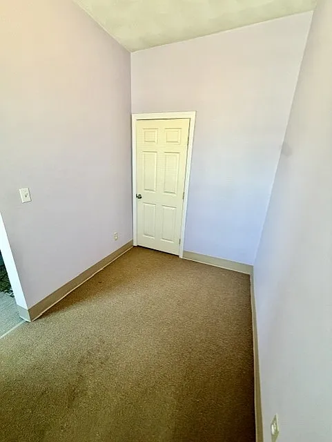 2 bed, 9999 sqft, $2,600 — Photo 4