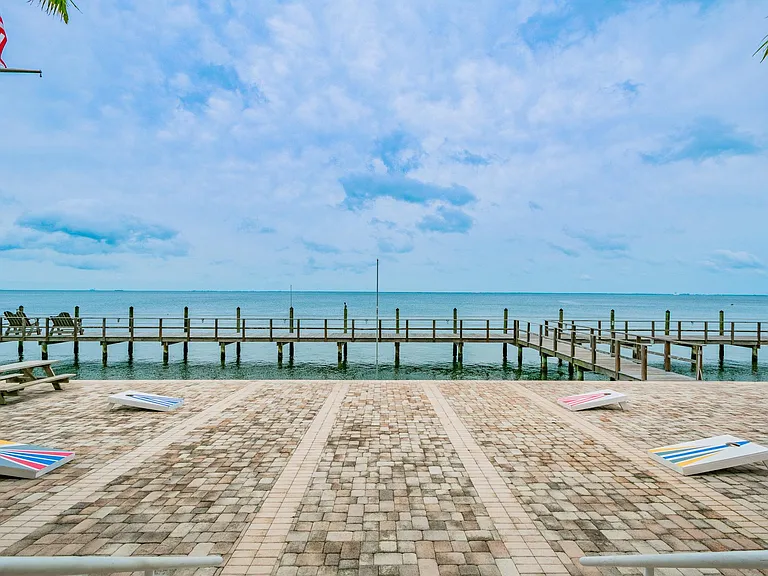 5231 Beach Dr SE #B — Photo 31