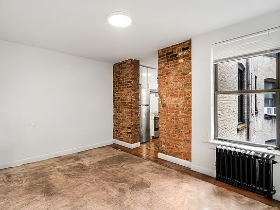 3rd image of 214 E 82nd St APT 22