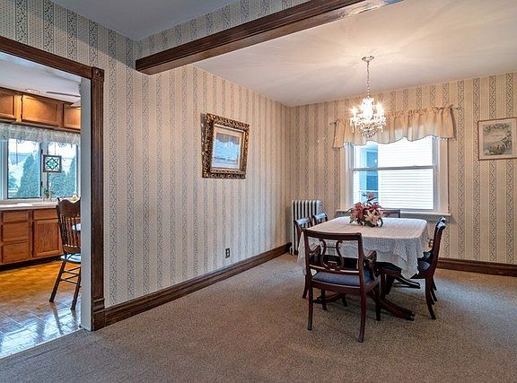 5th image of 2716 S 60th Ct