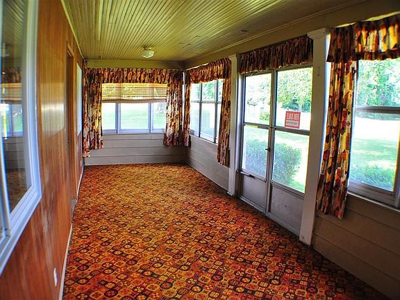 Screen Porch