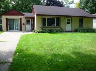 810 Oak St NE, Hutchinson, MN 55350
