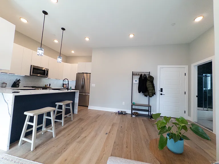 1645 Germantown Ave #3 — Photo 9