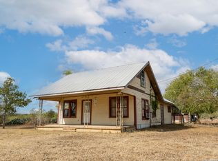 455 E COUNTY ROAD 6714, Natalia, TX 78059