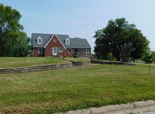 408 E 8th St, Tipton, IA 52772