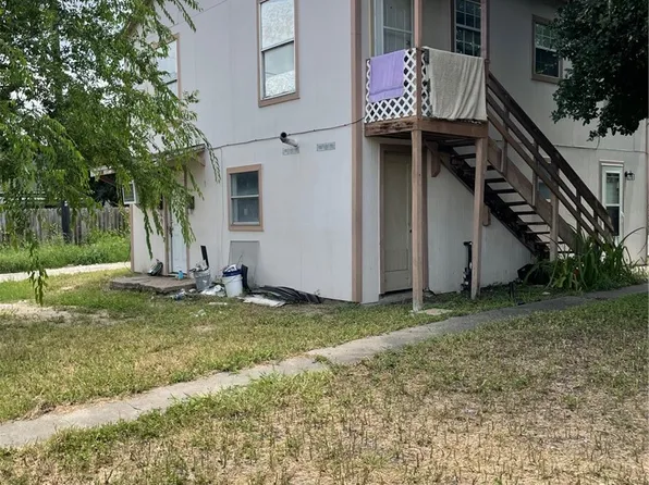 502 E Lott Ave, Kingsville, TX 78363
