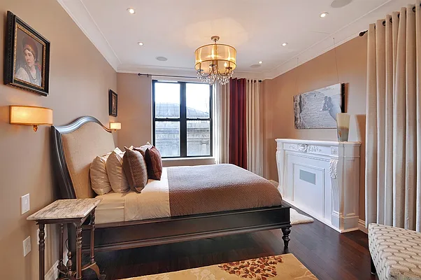 Sold by Corcoran | media 21