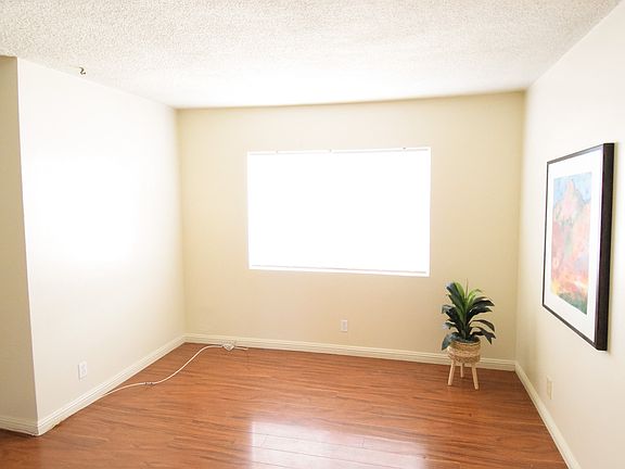 3rd image of 2618 Ellendale Pl #82adeafee