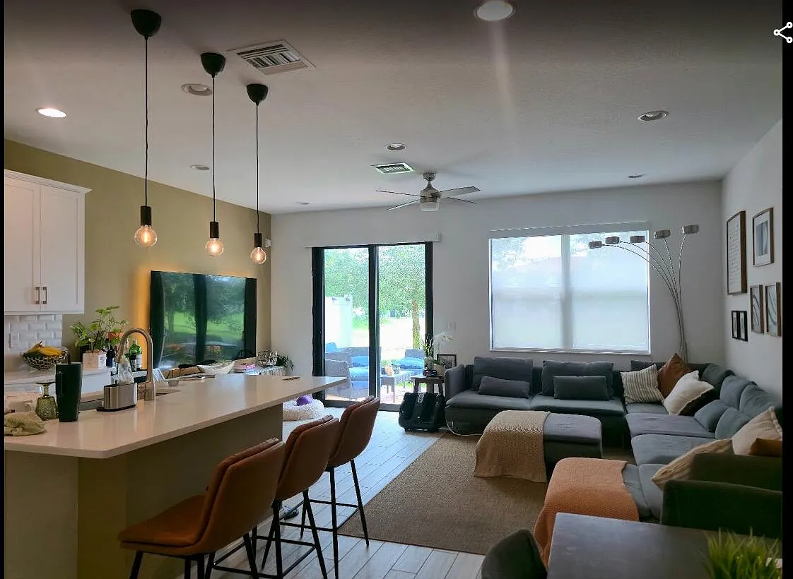 3 bed, 2.5 bath, 1728 sqft, $3,700 — Photo 1