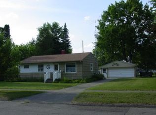 822 Richard St, Holly, MI